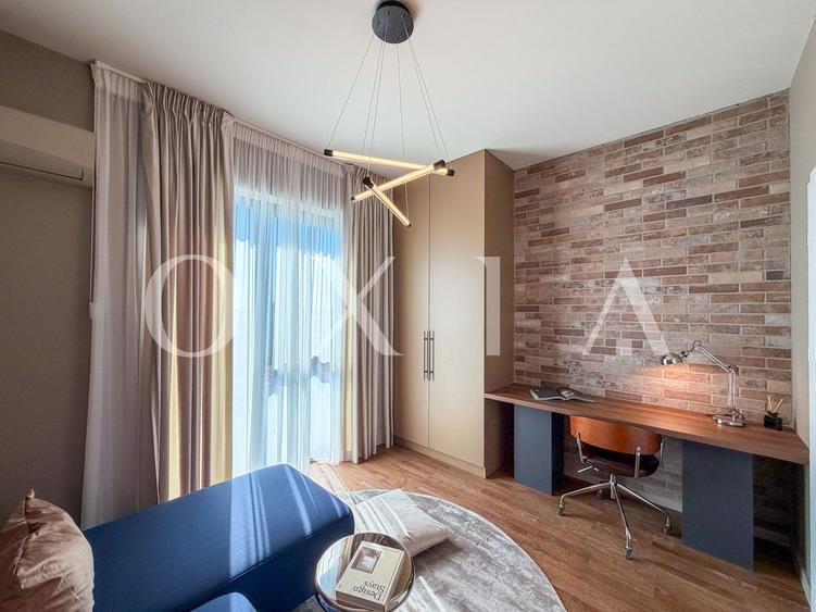 Apartament cu 3 camere semidecomandat, mobilat în Semicentral