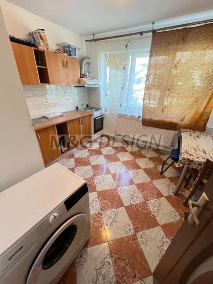 Garsonieră decomandată în Buziașului