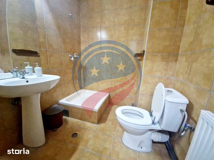 Casă cu Teren 1448 Mp în Central