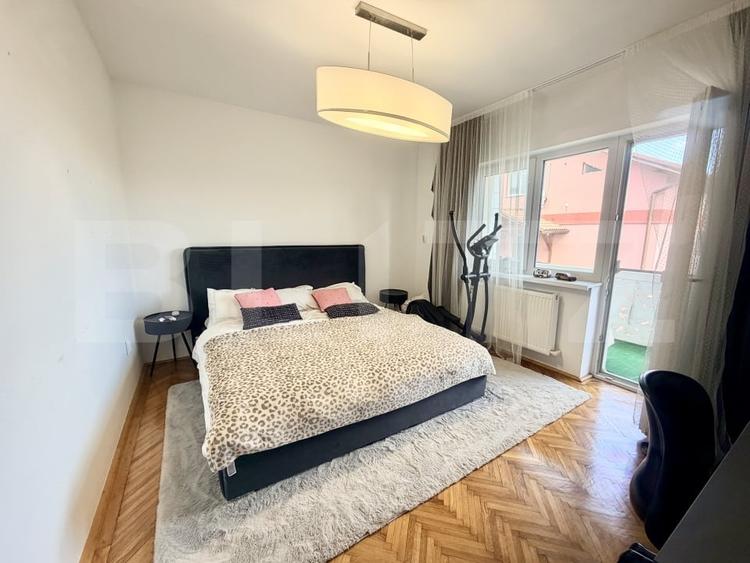 Duplex cu 6 camere cu Canalizare în Cetate