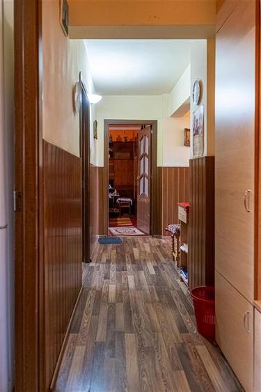 Apartament cu 4 camere decomandat în Decebal