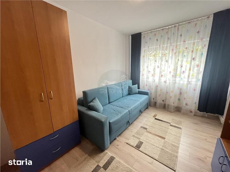 Apartament cu 3 camere decomandat în Terezian