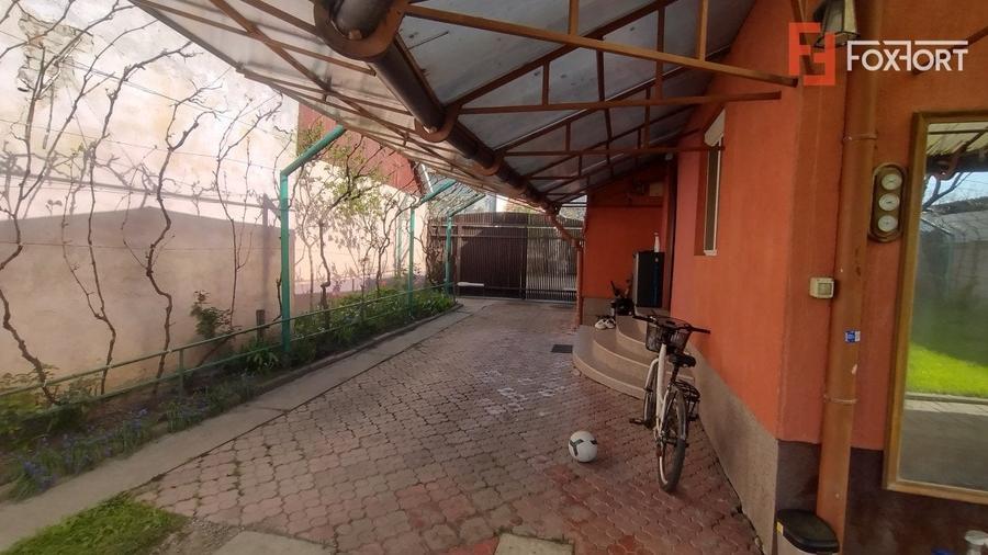 Casă individuală cu 3 camere cu Canalizare în Mehala