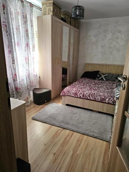 Apartament cu 3 camere decomandat, mobilat în Cetate