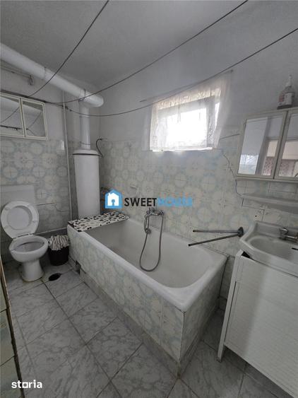 Casă cu 3 camere cu Teren 600 Mp în Central