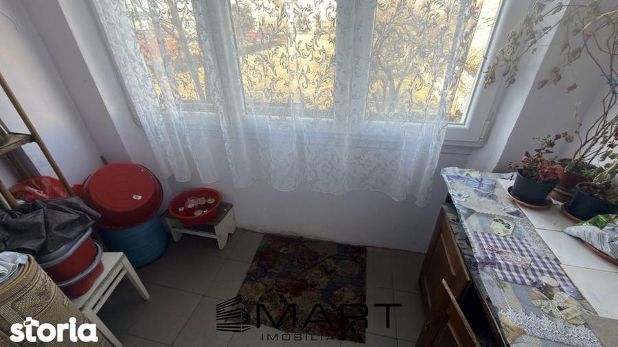 Apartament cu 2 camere decomandat, mobilat în Vasile Aaron