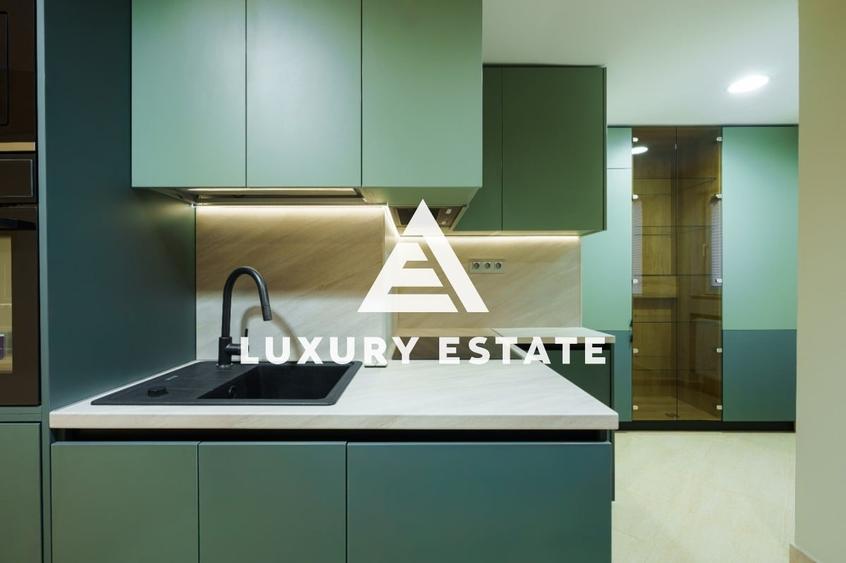 Apartament cu 4 camere decomandat în Dacia