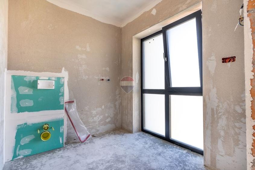 Duplex cu 6 camere cu Teren 400 Mp în Sud