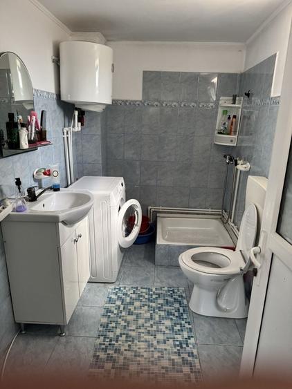 Casă cu 4 camere în Chercea