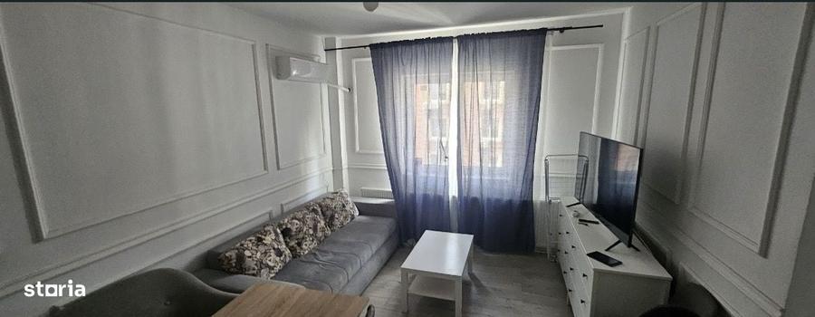 Apartament cu 3 camere decomandat în Centrul Istoric