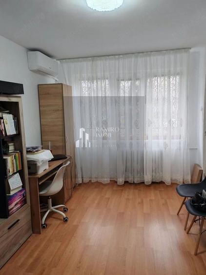 Garsonieră semidecomandată în Titan