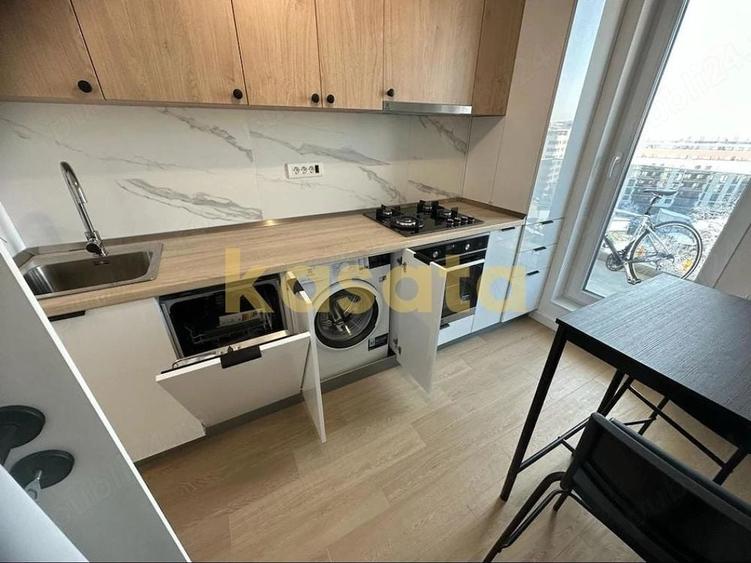 Apartament cu 2 camere decomandat, mobilat în Regie