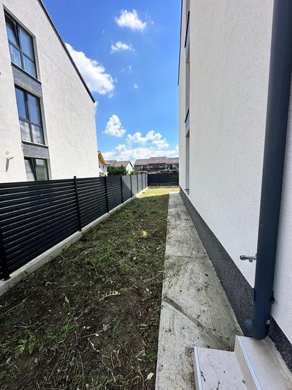 Apartament cu 3 camere decomandat în Sânpetru