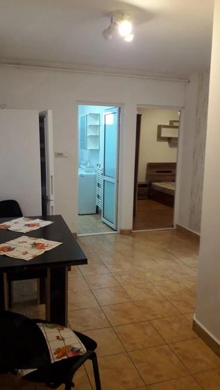 Apartament cu 2 camere decomandat în Gară