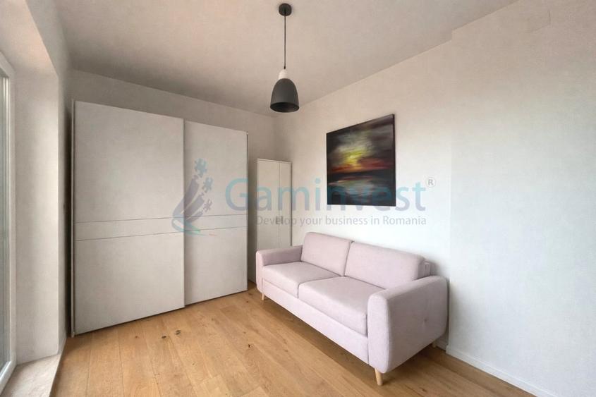 Apartament cu 4 camere decomandat, mobilat în Central