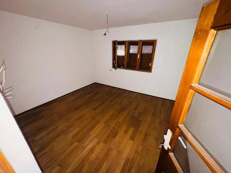 Casă cu Teren 263 Mp în Central