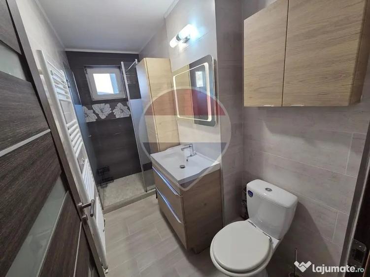 Apartament cu 2 camere semidecomandat în Central