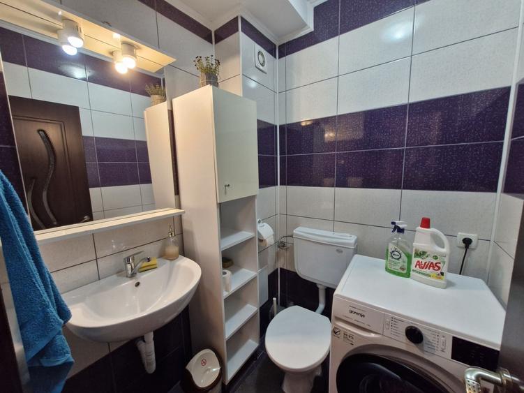 Apartament cu 3 camere în Drumul Taberei