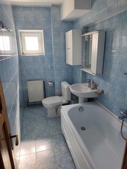 Inchiriez apartament 3 camere, Pacurari - 1