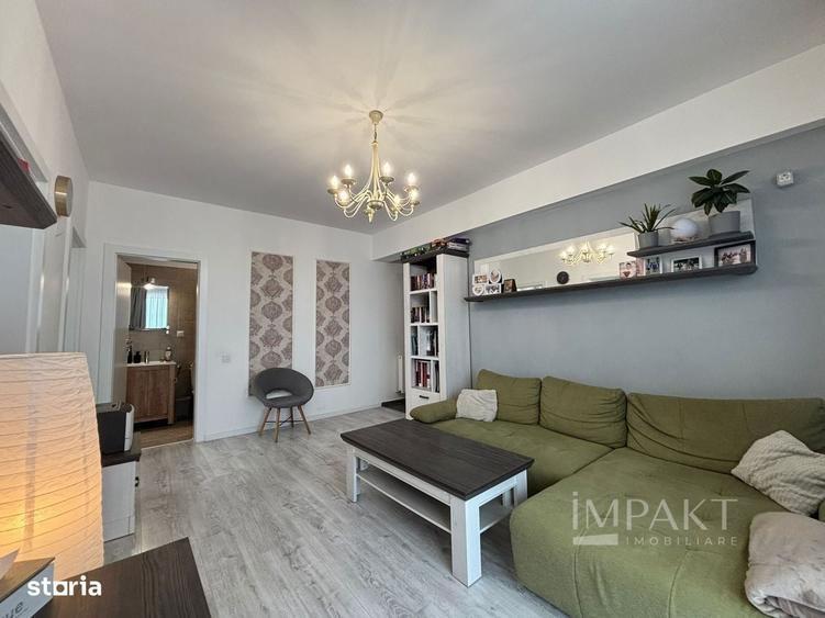 Apartament cu 3 camere semidecomandat în Zorilor