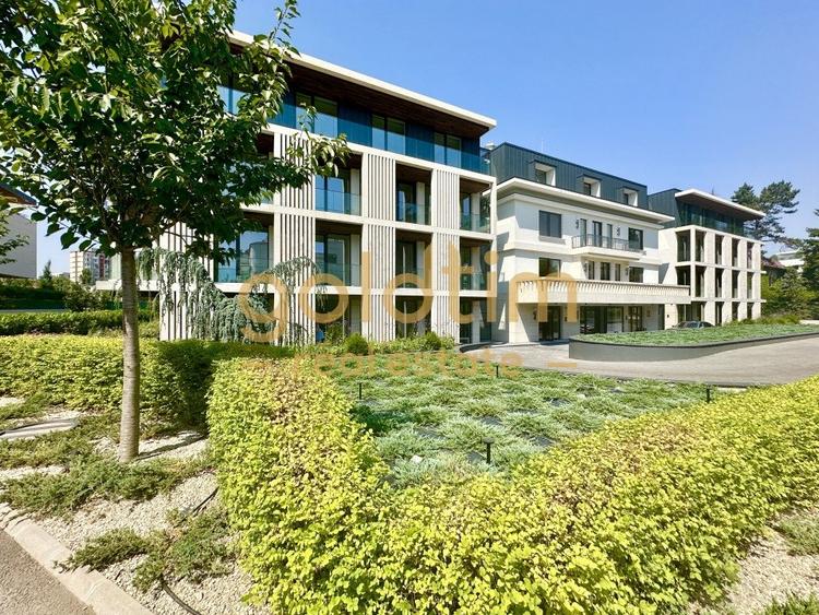 Apartament cu 4 camere decomandat, mobilat în Kiseleff