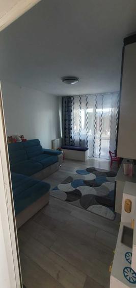 Apartament cu 2 camere decomandat în Pietrișu