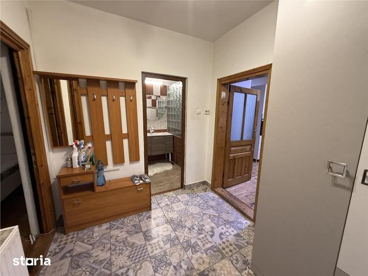 Casă cu 4 camere cu Teren 263 Mp în Central