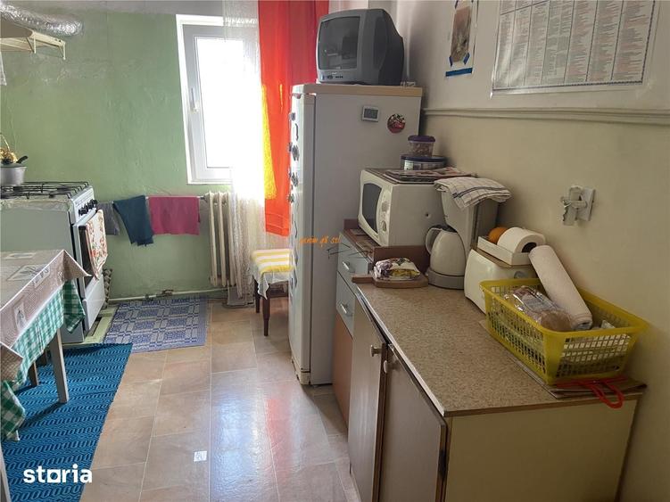 Apartamen 3 camere , cartier Sud 70 mp , decomandat - 6