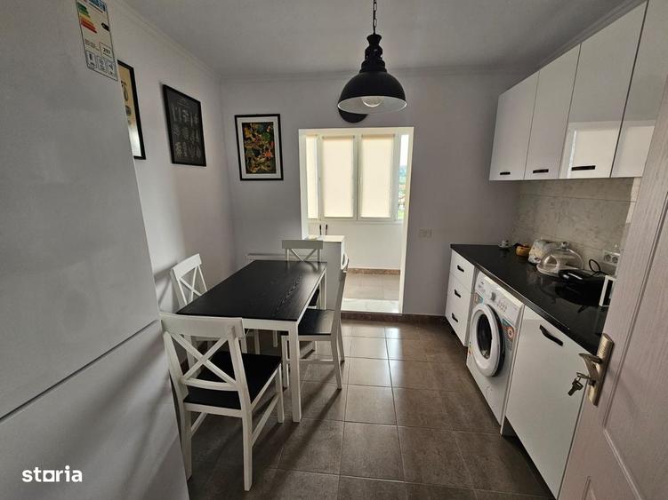 Apartament cu 2 camere decomandat în Central