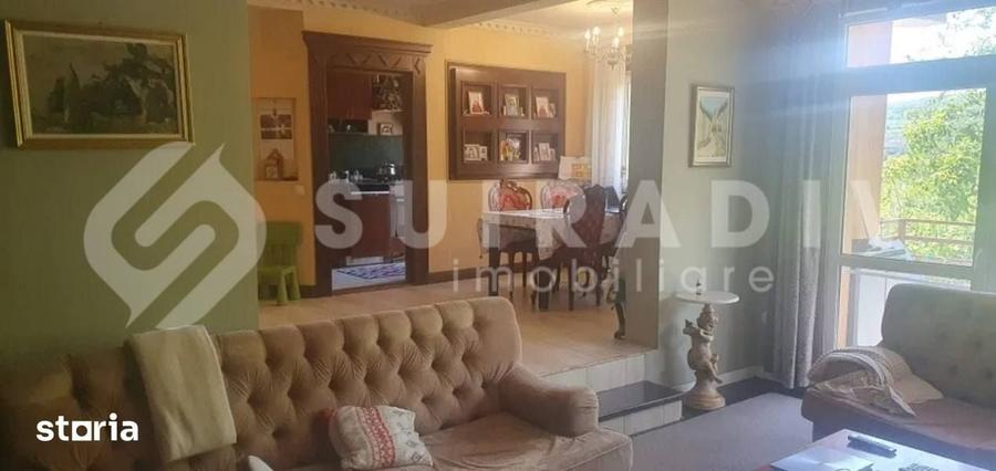 Apartament cu 3 camere în Gheorgheni