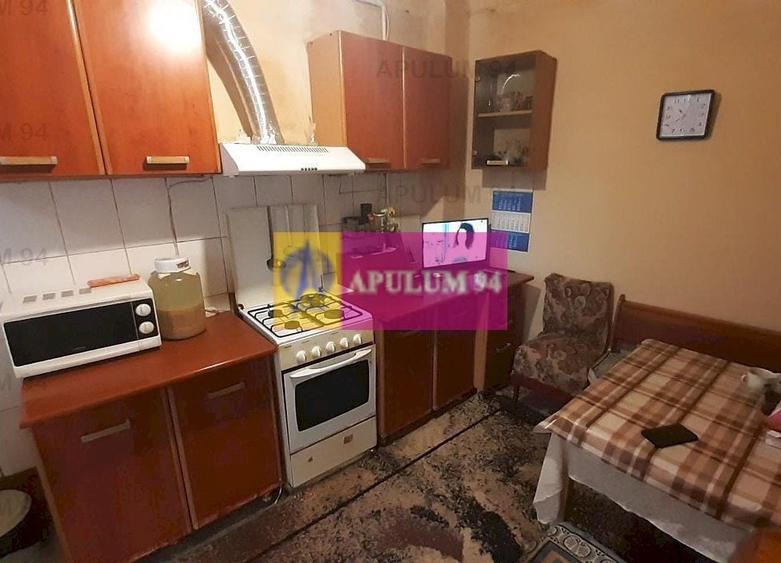 Casă cu 3 camere semidecomandat cu Canalizare în Alba Iulia