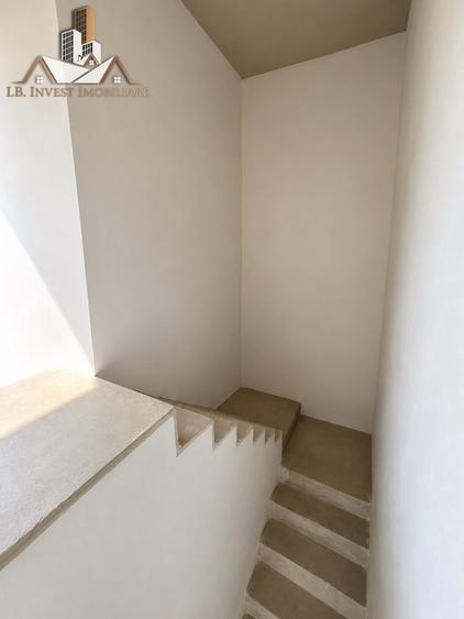 Duplex cu 4 camere cu Canalizare în Dumbrăvița