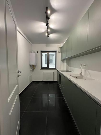 Apartament cu 3 camere decomandat în Primo
