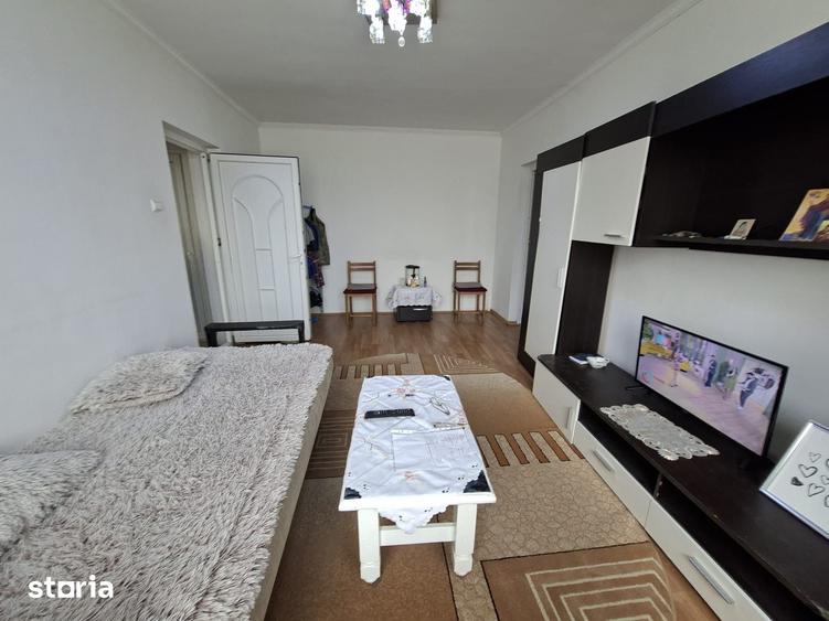 Apartament cu 2 camere în Andrei Mureșanu