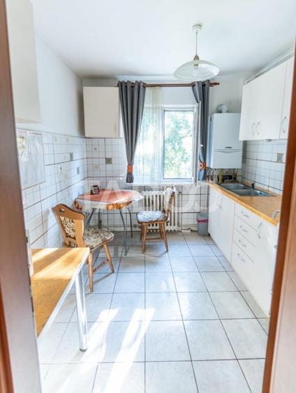 Apartament cu 3 camere semidecomandat, mobilat în Mănăștur