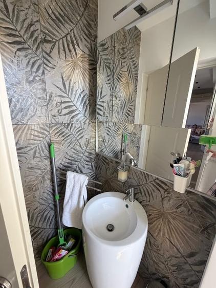 Apartament cu 3 camere decomandat, mobilat în Victoriei