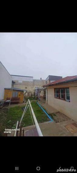 Casă cu 6 camere cu Teren 400 Mp în 8 Martie