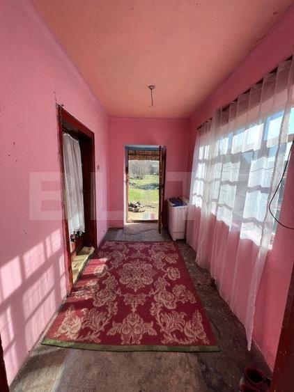 Casă individuală cu 2 camere cu Canalizare în Botizului