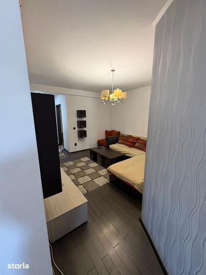 Apartament cu 3 camere decomandat în Ghencea