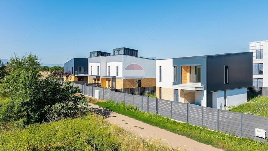 Casă cu 4 camere cu Teren 538 Mp în Ghimbav Livadă