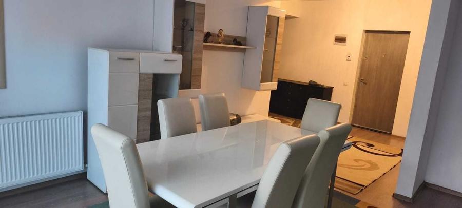 Apartament cu 3 camere decomandat în Turnișor