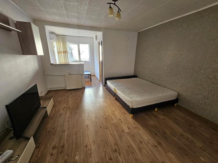 Garsonieră semidecomandată în Lujerului