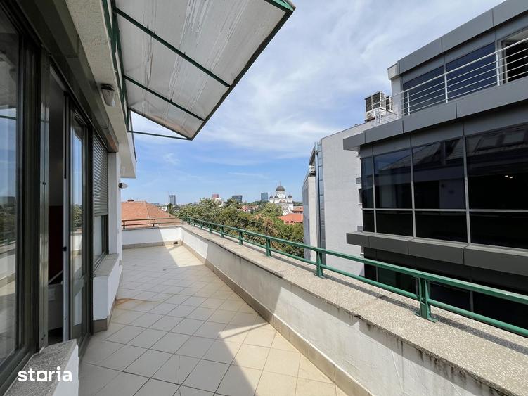 Apartament cu 3 camere în Domenii