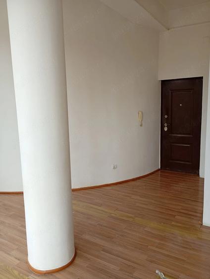 Apartament cu 3 camere decomandat în Mehala