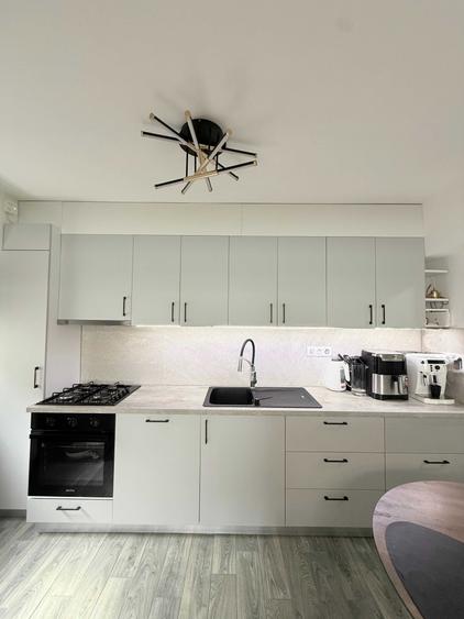 Apartament cu 3 camere decomandat în Traian