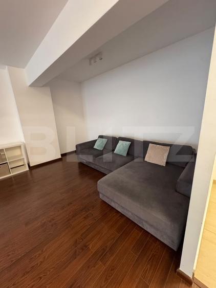Apartament cu 3 camere decomandat, mobilat în Bună Ziua