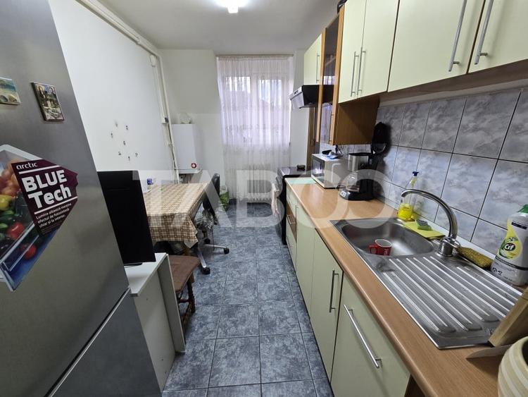Apartament cu 2 camere decomandat, mobilat în Central