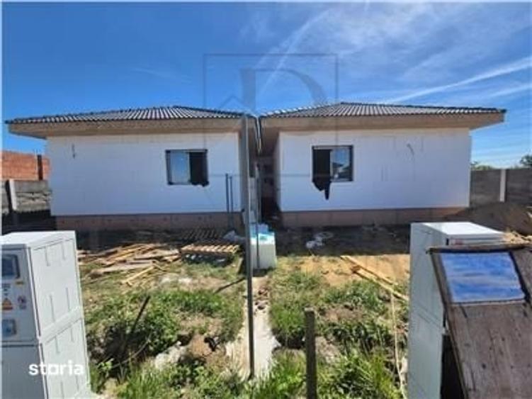 Casă cu 4 camere cu Teren 300 Mp în Central