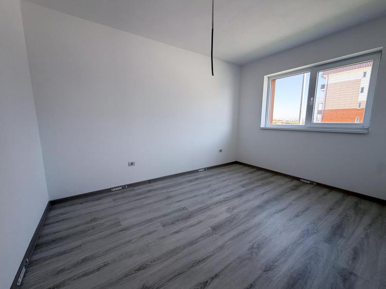 Apartament cu 2 camere decomandat în Sânpetru