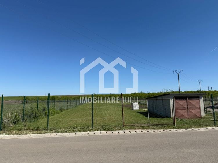 Teren Construcții intravilan de 1459 mp, în Jucu de Sus
